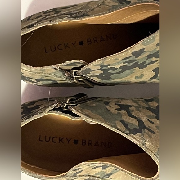 Lucky Brand Barstyn Olive Camo Booties - Picture 16 of 16